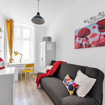 Centrum Apartment Rooms Лодзь Экстерьер фото