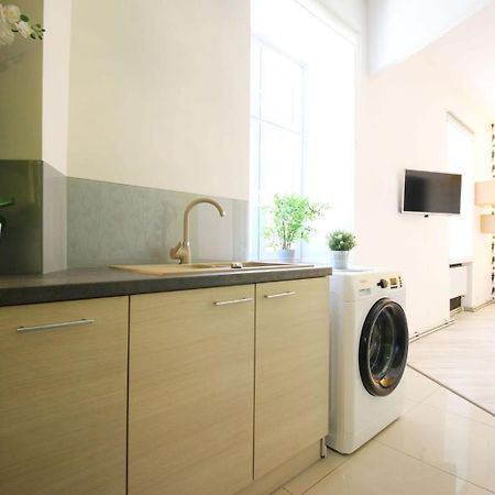 Centrum Apartment Rooms Лодзь Экстерьер фото